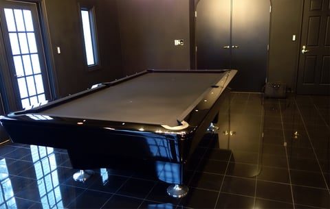 ダイヤモンドテーブル・"ピアノブラック塗装"の例