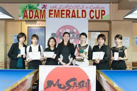 2016 Top finishers　2016年大会優勝は肥田緒里恵（右3）