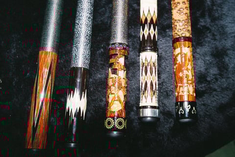 プレーサー（スリーブ側）。真ん中がGiza（ギザ）、右から2番目がWired（ワイアード）