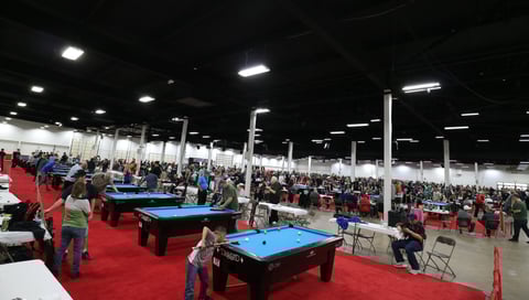 アマチュアトーナメント。テーブルは100数十台(2018年)