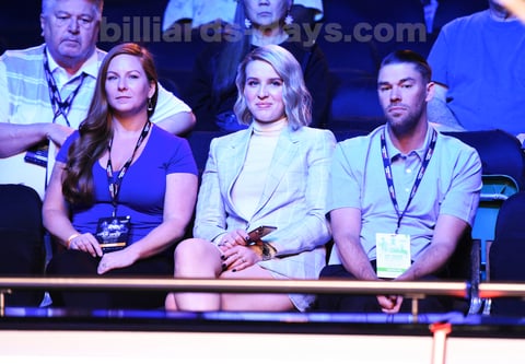 2019年大会でのE・フレイザー氏（中央）