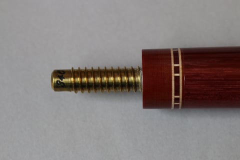 サウスウェストは3桁のシリアルナンバーと西暦下2桁をジョイントピンに入れている