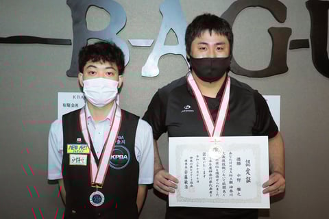 A級ファイナリスト。左：準優勝・林武志　右：優勝・中野雅之