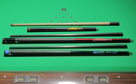 現在のキューは、プレー（中央）、ブレイク（下）、ジャンプ（上）、すべてPREDATOR