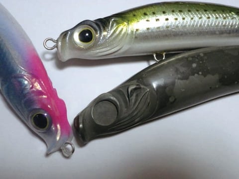 原型マスターと量産型は殆ど同形にて成型されています。