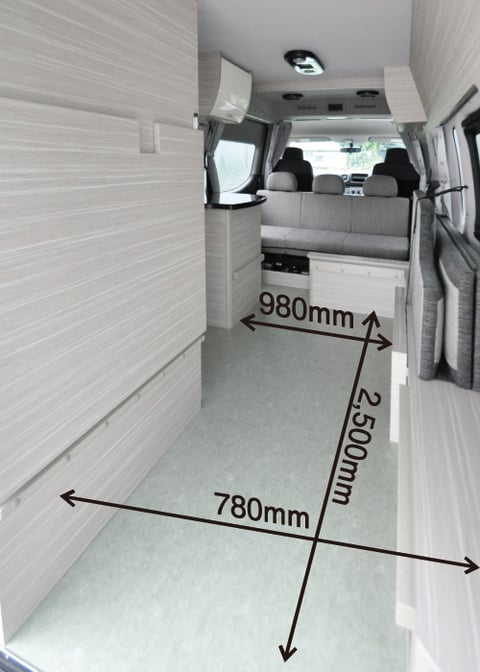 GENUINE-カーゴスペース02