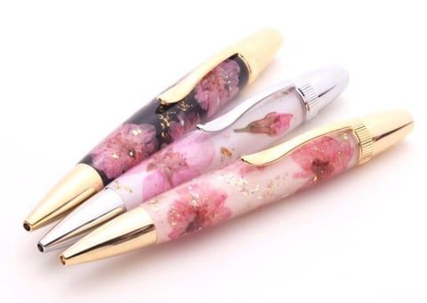 エフスタイル　ハンドメイド お花　生花　押花　シート　樹脂　コーテイング　美しい　キレイ　メイドインジャパン　日本製　贈りもの　入学 　就職　お祝い　プレゼント　プチギフト　ギフト　BOX　母の日　敬老の日　ご褒美　こだわり　回転式　おしゃれ　おすすめ　オリジナル　かわいい　岐阜　クラフト　手づくり　クリスマス　日本製　ネット　ペン ボールペン　レディース  ステキ  女性  高級　作家　作品　手作り　職人　人気　ファッション　文具