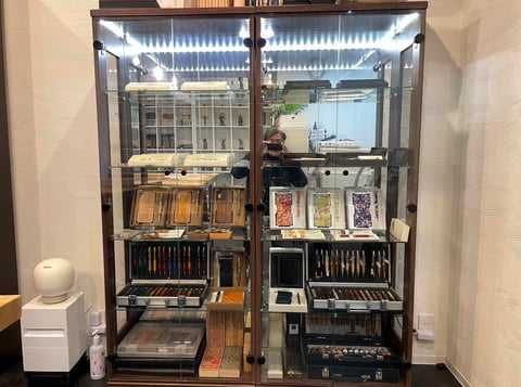 #ギフト #プレゼント #贈り物 #お祝い #誕生日 #バースデー #結婚記念 #筆記具 #文房具 ＃万年筆 #ボールペン #シャープペン #木材 #和紙 #入学 #卒業 #就職 #栄転 #昇進 #送別 ＃銘木 ＃高級 #還暦 #内祝い #クリスマス #新生活 #母の日 #父の日 #敬老の日