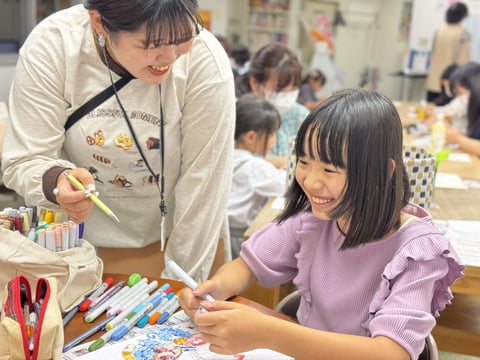 マンガ・イラストが習える大阪の堀江アートスクールの子どもアートコース