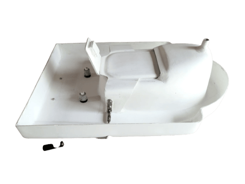 便器裏側には開口部の扉、尿排出口があります。