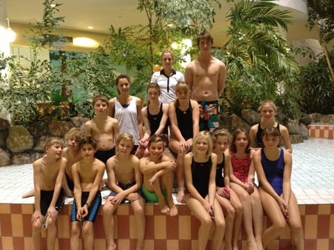 Die Gruppe vor der viel genutzten Rutsche