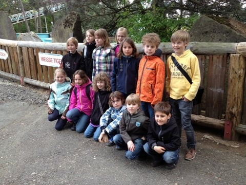 Die Gruppe vor der Zirkusshow