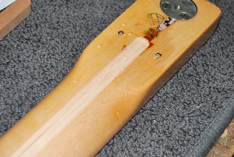 Es wird aber ausreichen um die Beschädigungen sauber auszubessern.