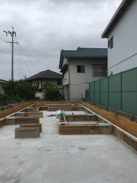 ベーカリーショップ　クロリ・BREAD＆LIFE　店舗併用住宅　松本市　新築工事　長野県松本市の建築家　建築設計事務所　配筋検査　現場監理　シンボル