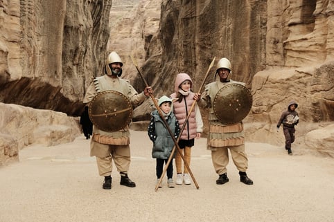 Fotoshooting mit den Wächtern in Petra 