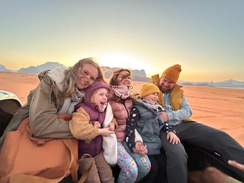 Super Spaß für die Kinder auf der Ladefläche