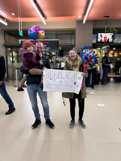 Willkommens-Team am Flughafen