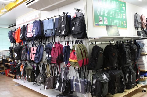 なんとう２階売り場画像