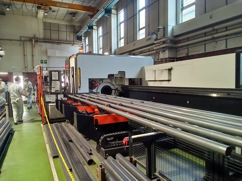 MAZAK製長尺材３Dレーザー加工機（都内唯一）