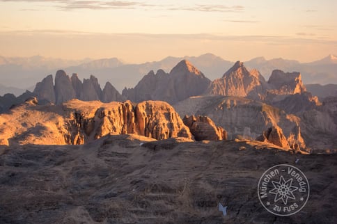 Gipfelmeer auf der Capanna Fassa