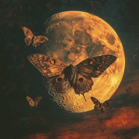 Der Vollmond ist von Motten umgeben, Fantasy-Illustrationsstil, dunkles Orange und helle Bronze, dunkler Hintergrund, surreale Tierkunst, starker Kontrast zwischen den Farben, geheimnisvolle Atmosphäre, Komposition im Goldenen Schnitt, reichhaltige Detail