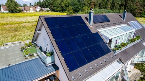 Montierte SunPower Module © iKratos