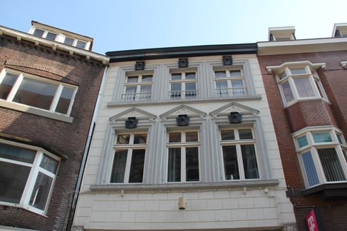 Limbrichterstraat 9 Sittard beeldbepalend pand beschermd stadsgezicht