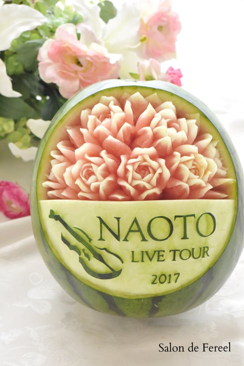 カービング　スイカ　彫刻　誕生日　結婚式　メロン　フルーツカービング　教室　大阪　薔薇　ソープカービング　プレゼント　オーダー　NAOTO バイオリン