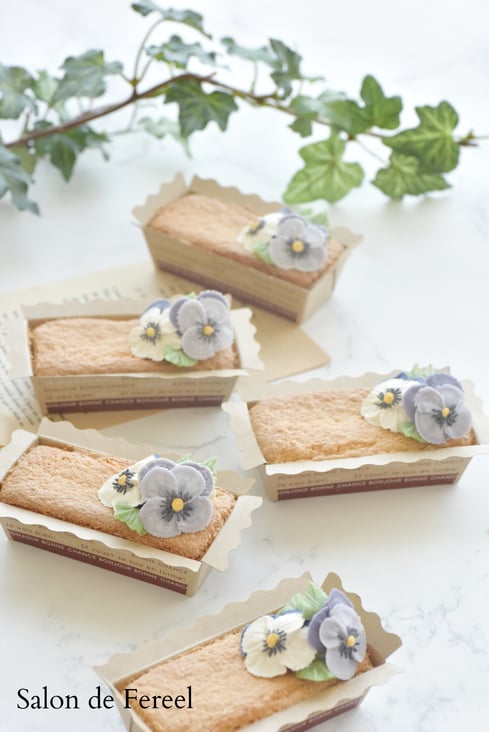 フラワーケーキ  大阪　ケーキ　教室　習い事　スイーツ　田中聖子　ケーキ教室