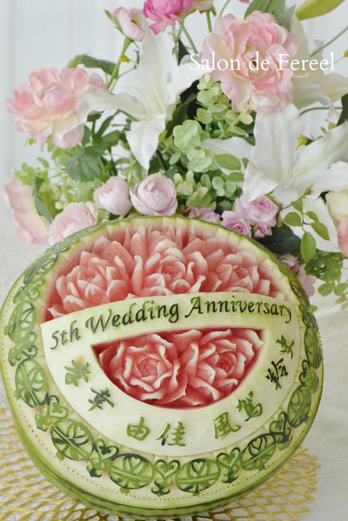 かービング　スイカ　メロン　教室　フルーツ　彫刻　大阪　オーダー　習い事　誕生日プレゼント　結婚式　カッティング　ソープ　似顔絵　お供え