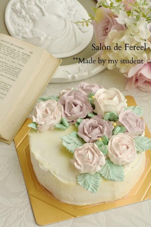フラワーケーキ  大阪　ケーキ　教室　習い事　スイーツ　田中聖子　ケーキ教室　お菓子教室　スウィーツ