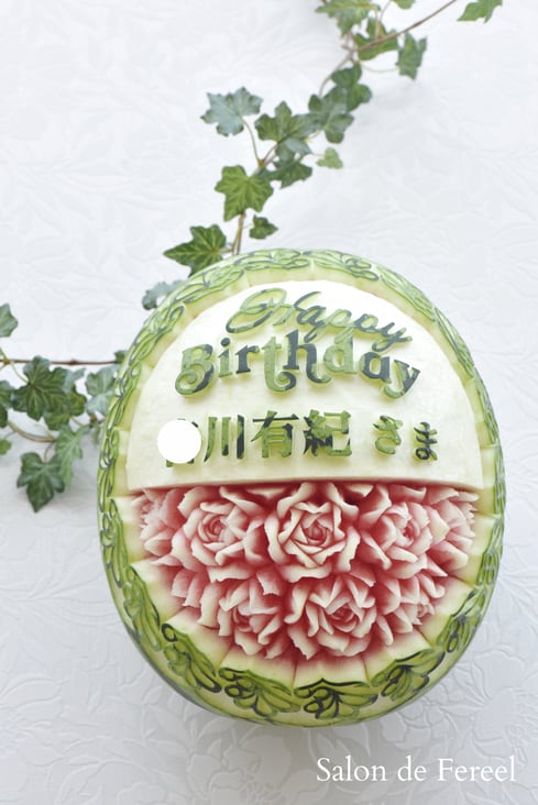 カービング　スイカ　彫刻　誕生日　結婚式　メロン　フルーツカービング　教室　大阪　薔薇　ソープカービング　　プレゼント　オーダー　フラワーケーキ　時計　ウェルカムボード　西瓜