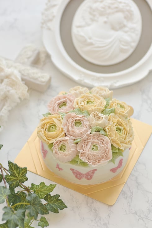 フラワーケーキ　大阪　習い事　ケーキ　デコレーションケーキ　誕生日ケーキ　お菓子教室　スクール