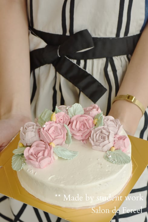 フラワーケーキ  大阪　ケーキ　教室　習い事　スイーツ　田中聖子　ケーキ教室　お菓子教室　スウィーツ　