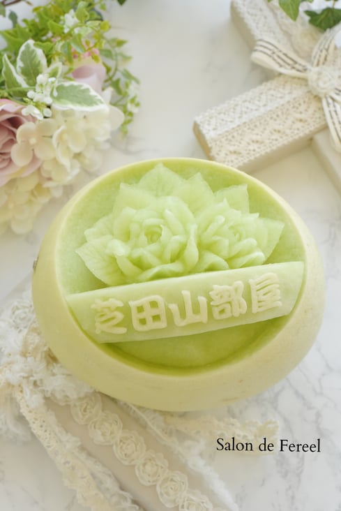 カービング　スイカ　彫刻　誕生日　結婚式　メロン　フルーツカービング　教室　大阪　薔薇　ソープカービング　プレゼント　オーダー