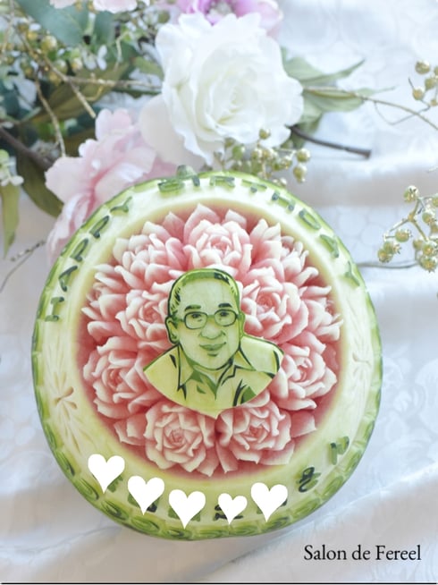 カービング　スイカ　メロン　教室　フルーツ　彫刻　大阪　オーダー　習い事　誕生日プレゼント　結婚式　カッティング　ソープ　似顔絵　お供え　飾り切り　石鹸