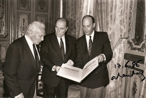 1986 André Hambourg, Robert et François Mitterand