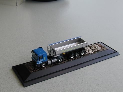 Mercedes MP3 Kipper Sattelzug "Fischer Kies"