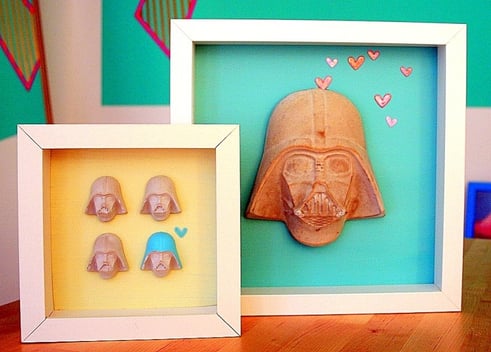 Einfach Beton in eine Silikon-Kuchenform gießen...