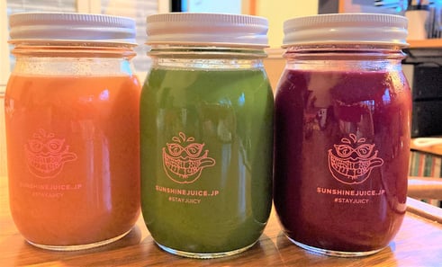 野菜や果物のみを搾った100%植物由来のジュース。通年、提供する定番ジュースのほか、季節の野菜や果物のジュースもある