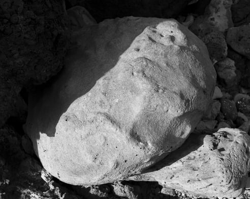 Exotischer Steinsbrocken (Lawastein)