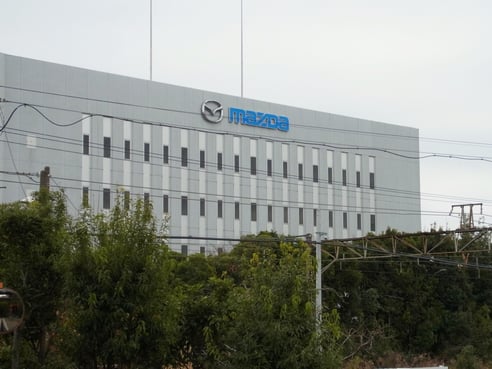 そこに見えるはマツダR&Dセンター！