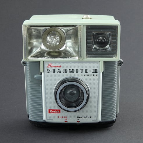 KODAK Brownie Starmite II Camera  1962 - 1967  ©  engel-art.ch