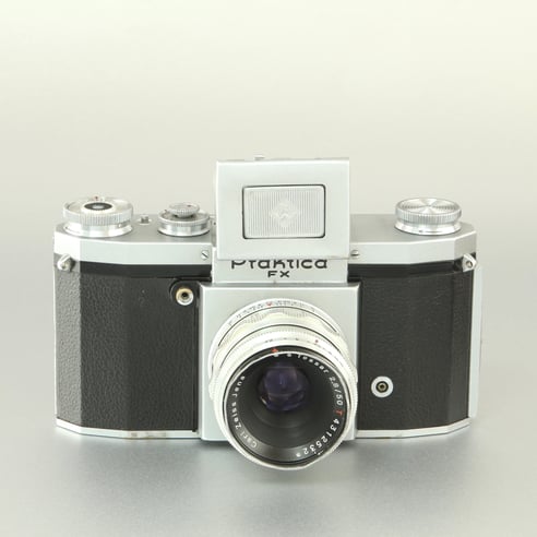 VEB Kamerawerkstätten PRAKTICA FX  1954  ©  engel-art.ch