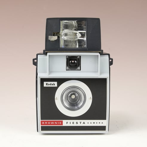 KODAK Brownie Fiesta Camera 1955-1958  ©  engel-art.ch