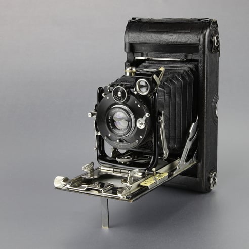 NIXE     Emil Wünsche Dresden  ~1907    ©  engel-art.ch