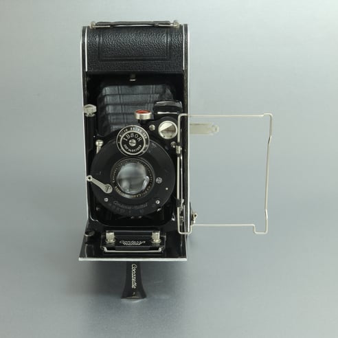 Contessa Nettel Cocarette I Lux  6 x 9cm  ca 1921  ©  engel-art.ch