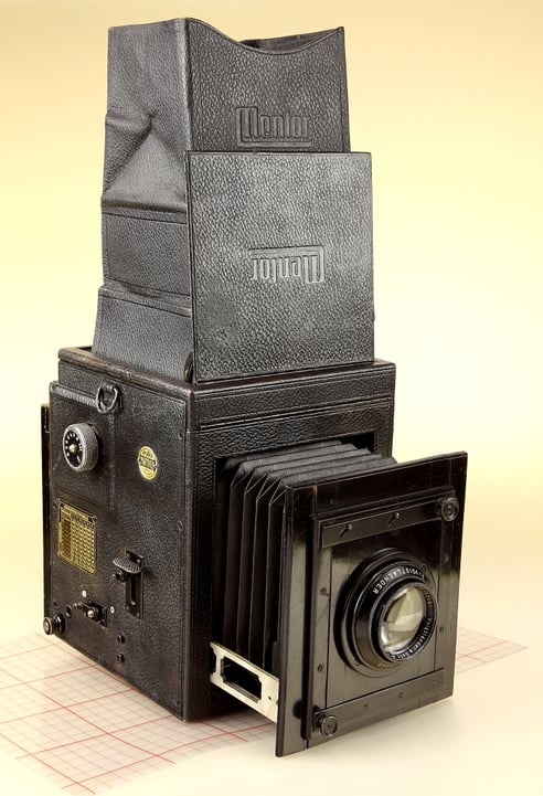 Mentor 9x12cm ~ 1920 © engel-art.ch