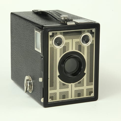 KODAK Brownie SIX-20 Junior 1934-42  ©  engel-art.ch