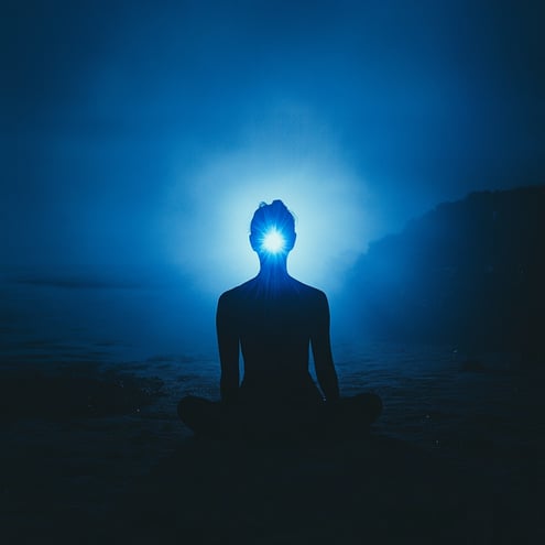 Laden Sie das blaue Licht bewusst in Ihr Leben ein.